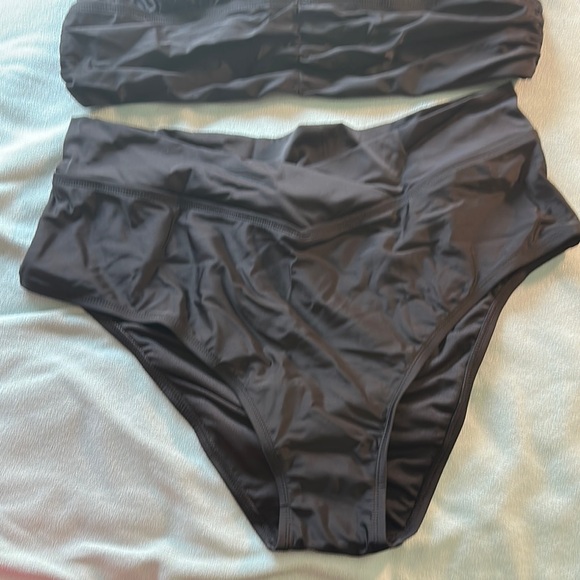 Fashion Nova Black 2-Piece Bikini Set 2X NWT - Picture 3 of 3